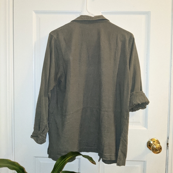 Olive green button down - Picture 3 of 4